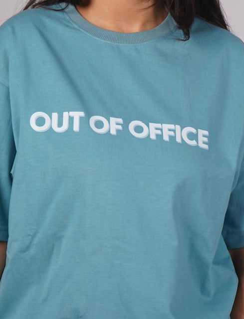 OUT OF OFFICE - Oversized Fit T-shirt